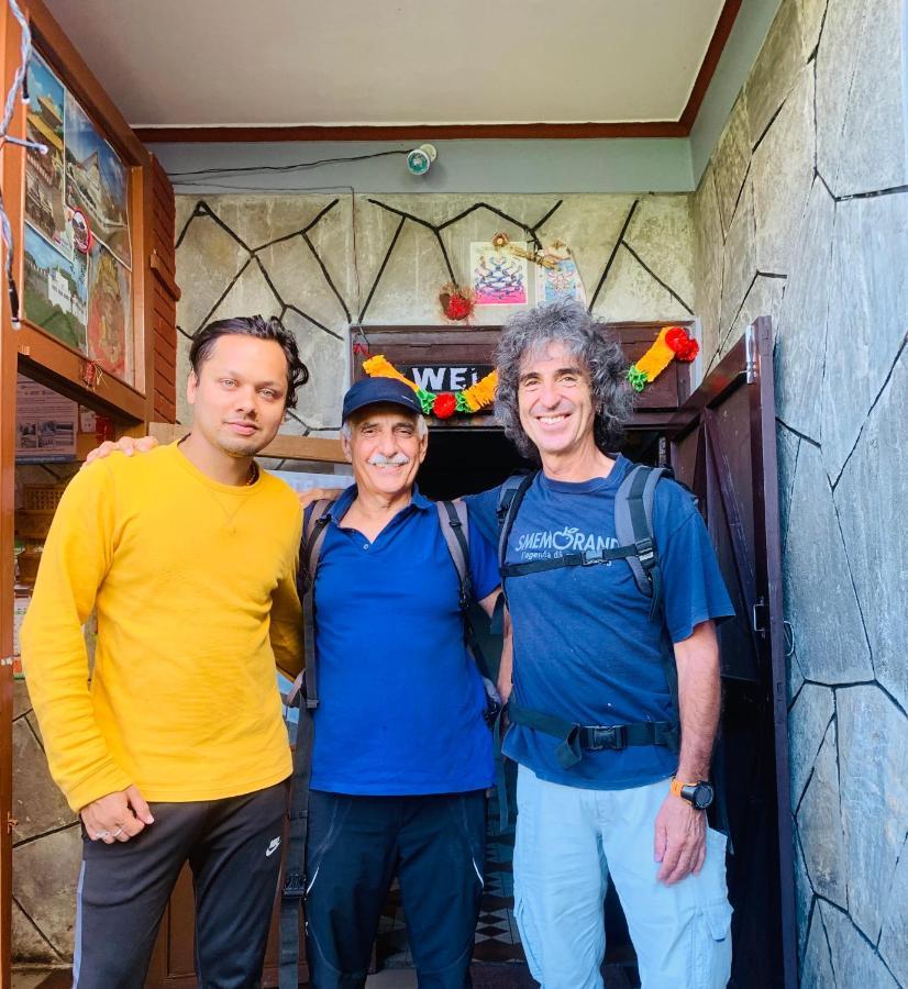 Hotel Peace Ganga Inn Pokhara Kültér fotó