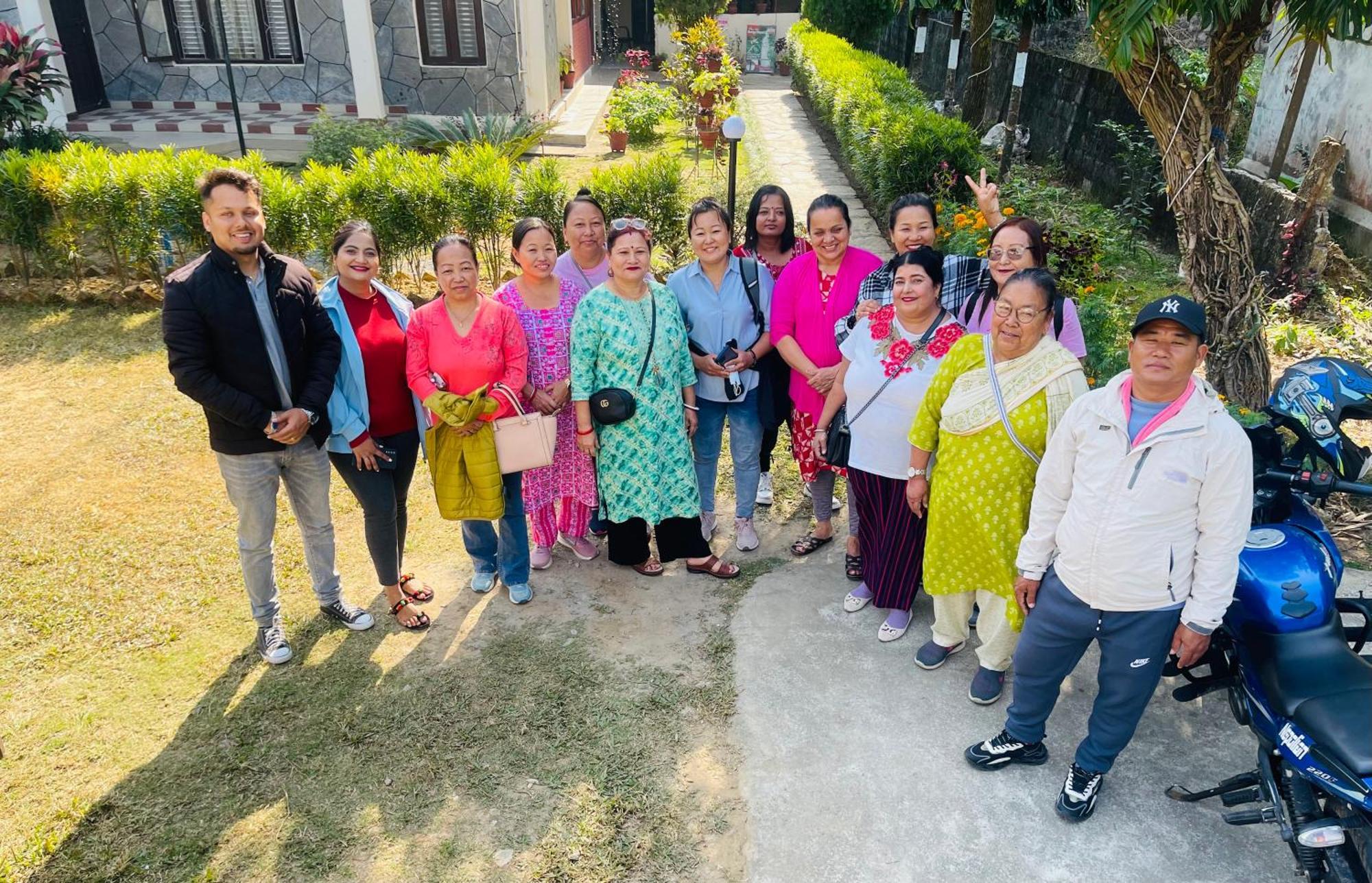 Hotel Peace Ganga Inn Pokhara Kültér fotó